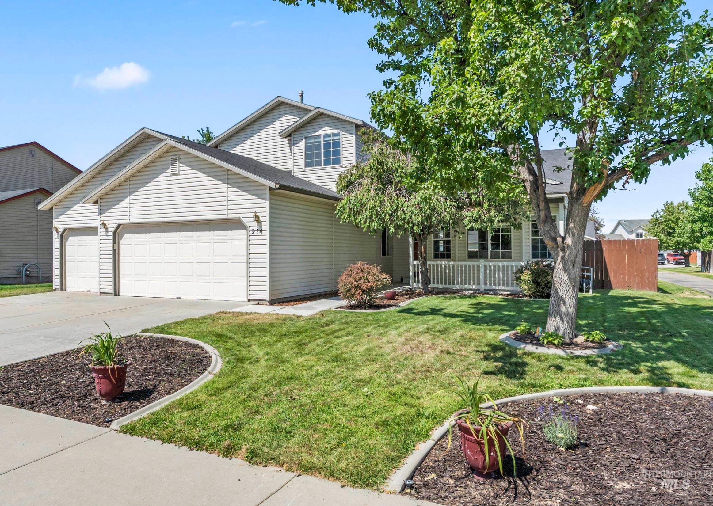 214 E Screech Owl Dr.