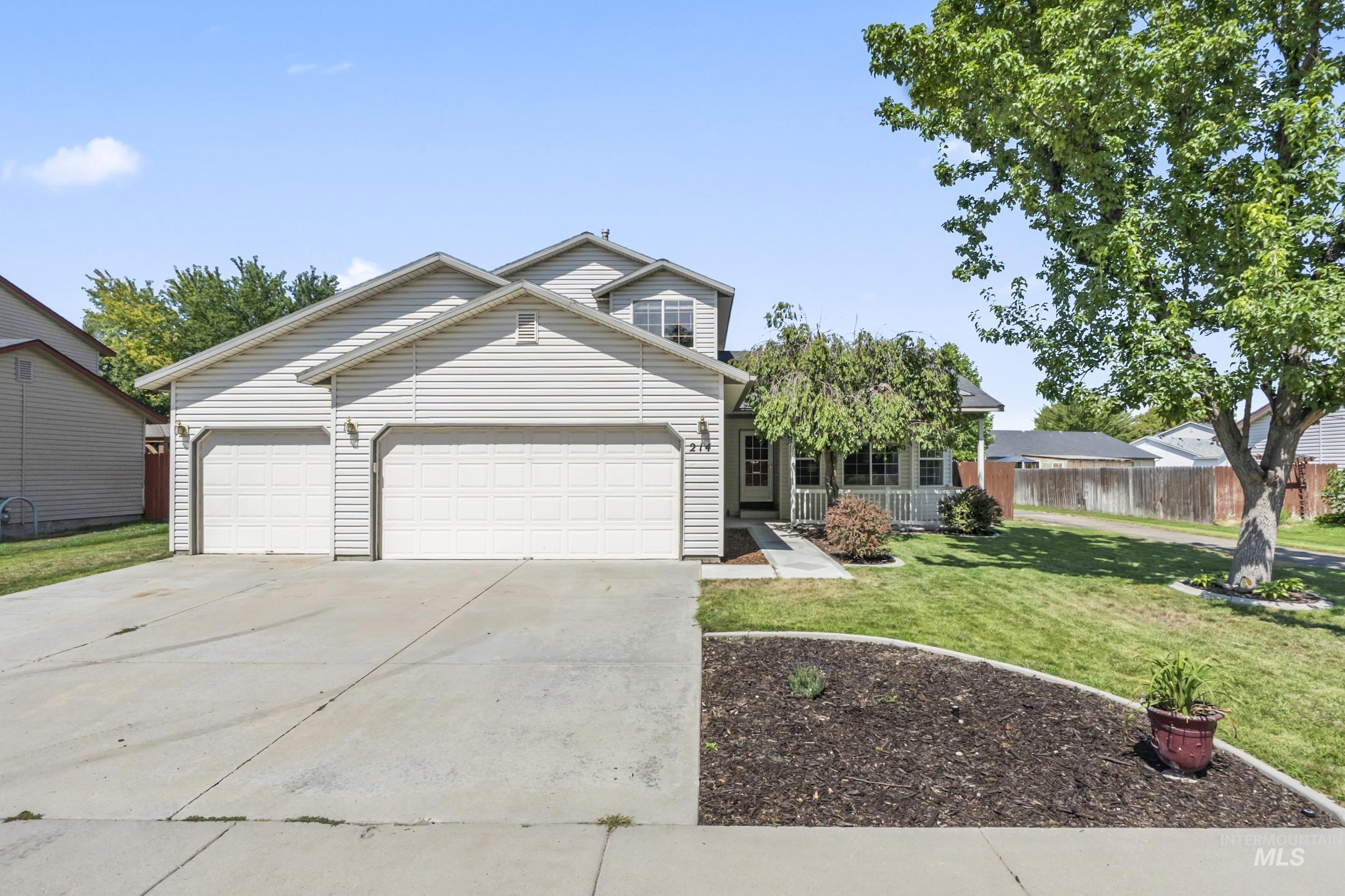 214 E Screech Owl Dr. Property Photo 2