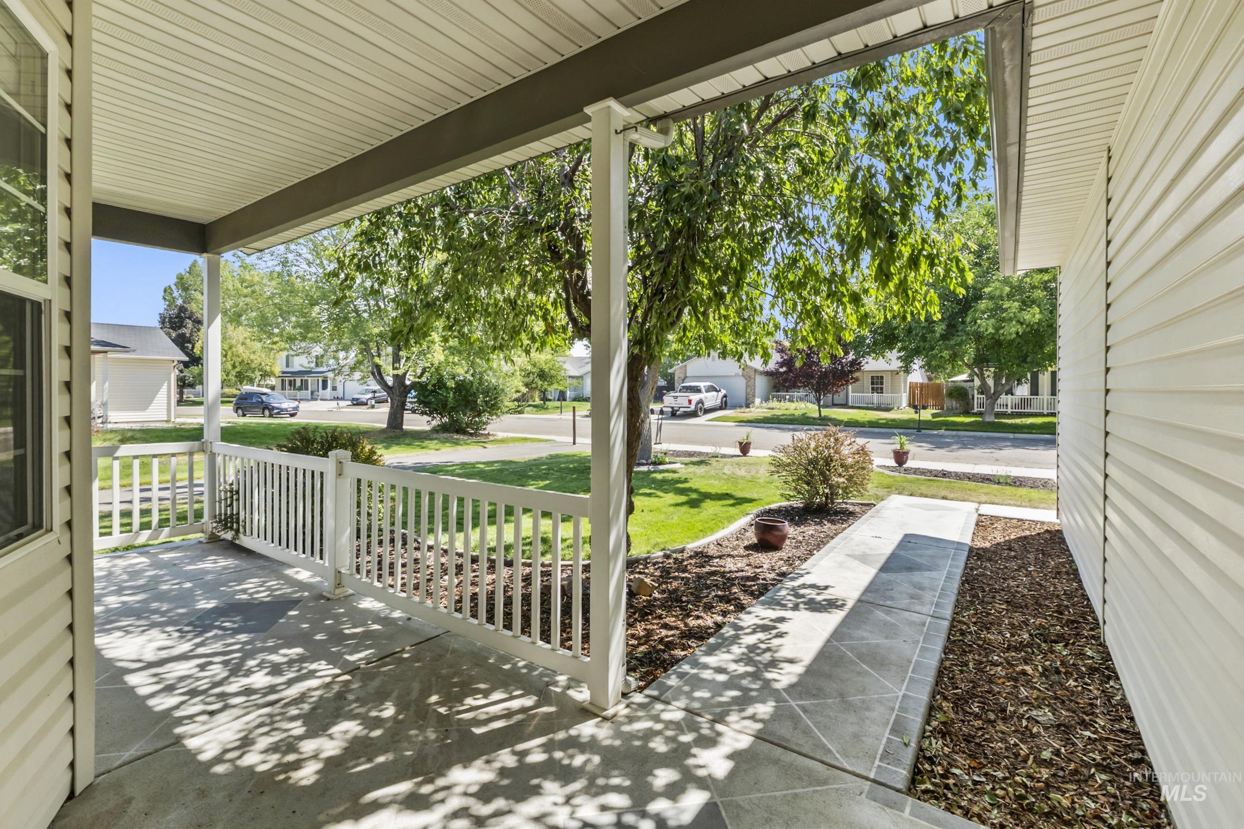 214 E Screech Owl Dr. Property Photo 4