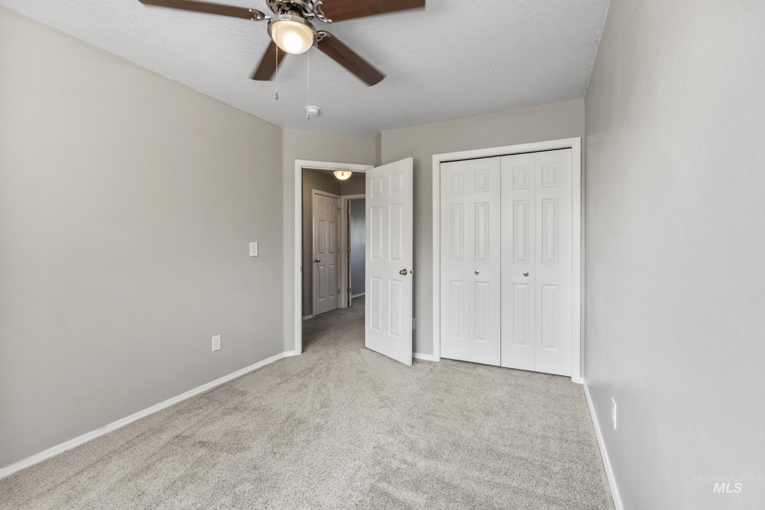 214 E Screech Owl Dr. Property Photo 28
