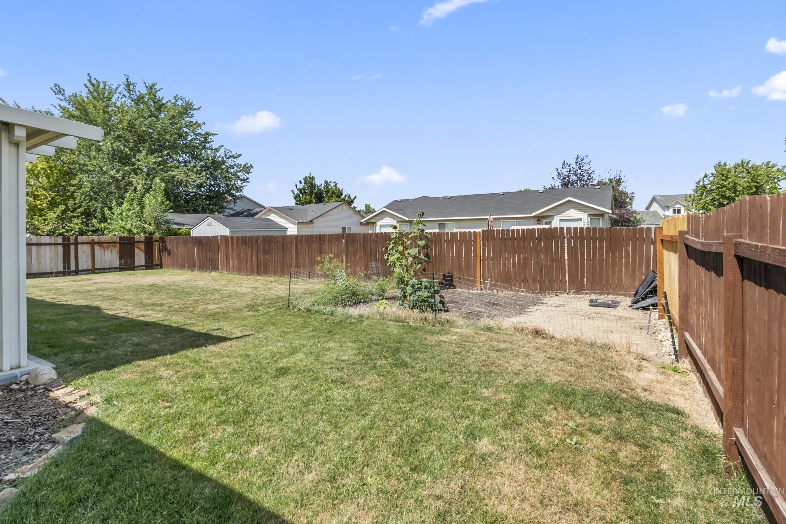 214 E Screech Owl Dr. Property Photo 35