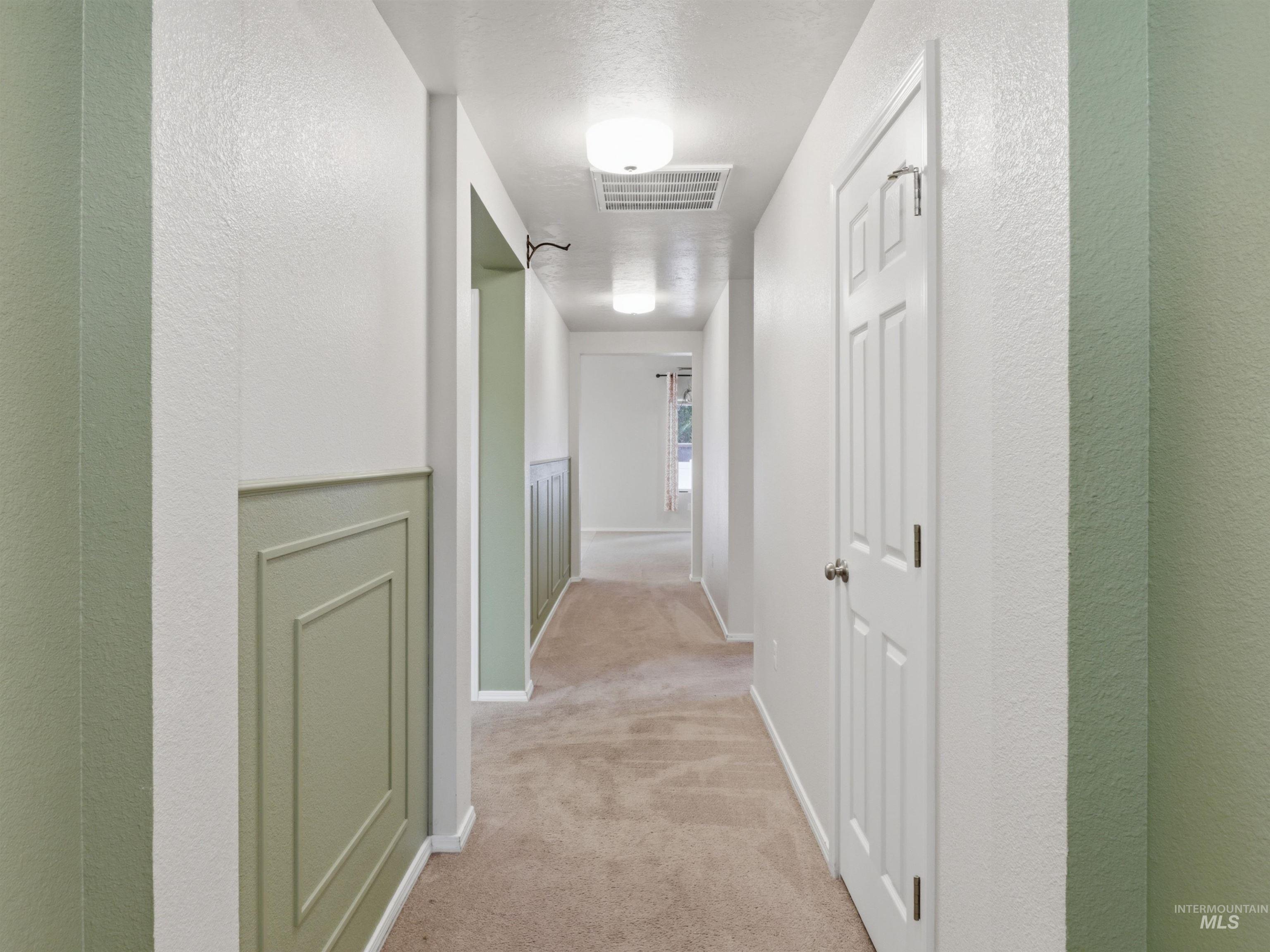 1679 W Sahara Dr. Property Photo 5