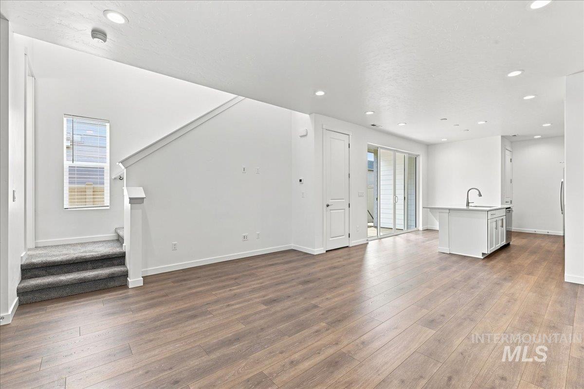 12731 W Endsley Lane Property Photo 7
