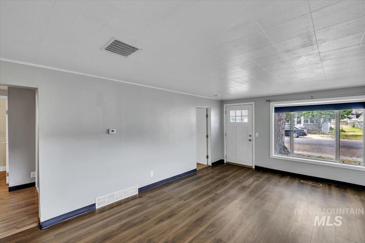 22 N Sunset St Property Photo 5