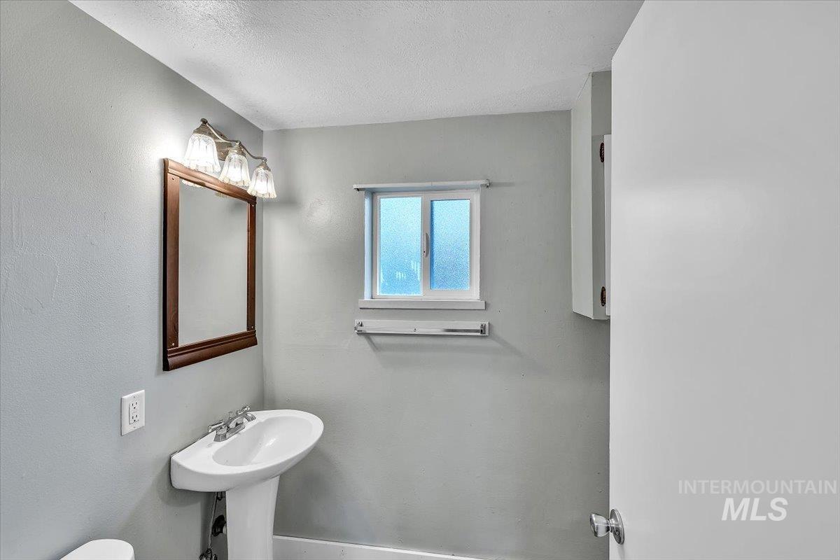 22 N Sunset St Property Photo 15