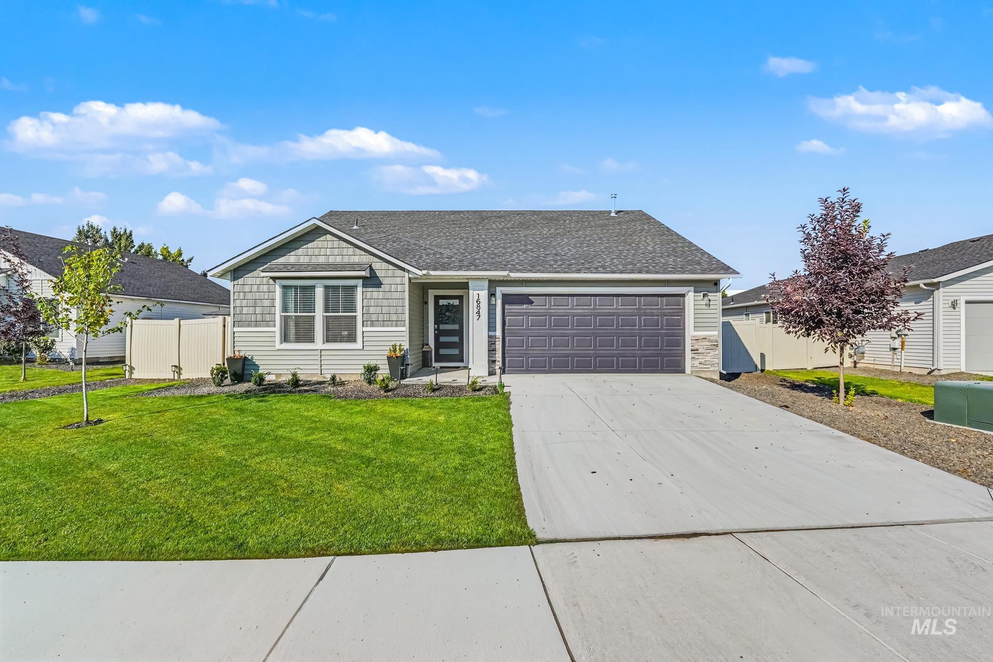 16847 Courtney Way Property Photo 2