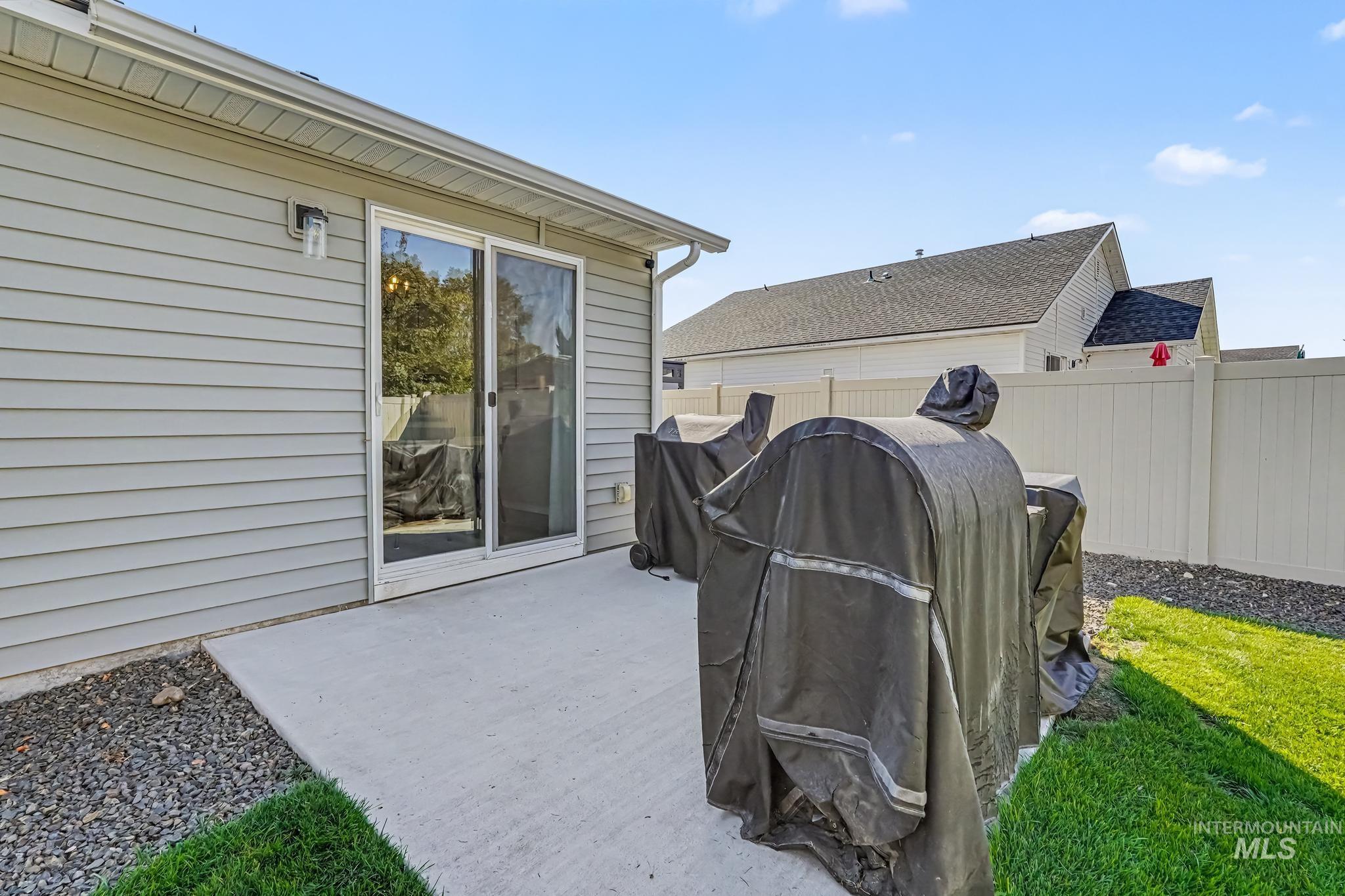 16847 Courtney Way Property Photo 22