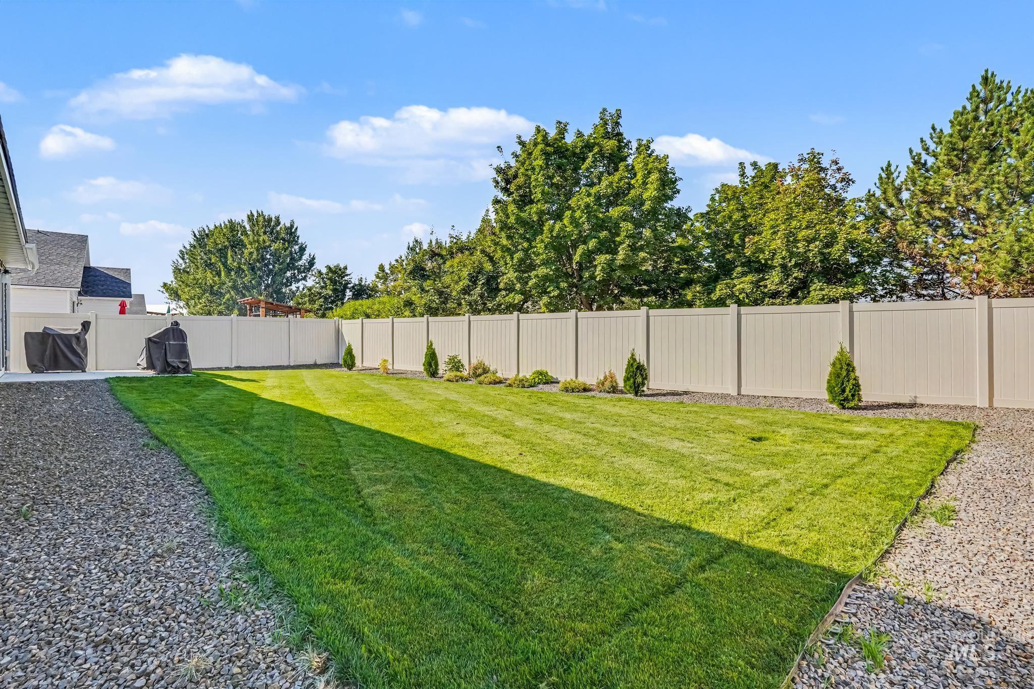 16847 Courtney Way Property Photo 23