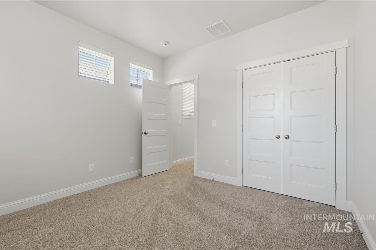 297 W Producer Dr Property Photo 5