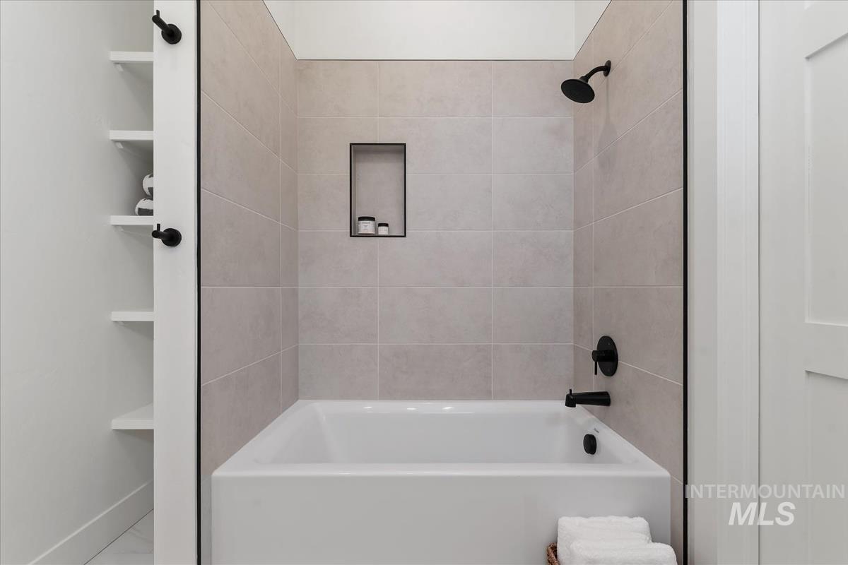 6509 Big Wood Way Property Photo 29