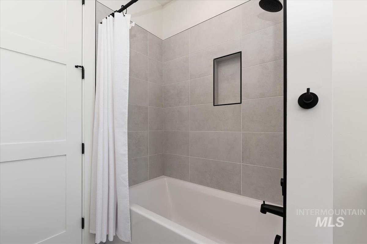 6509 Big Wood Way Property Photo 32