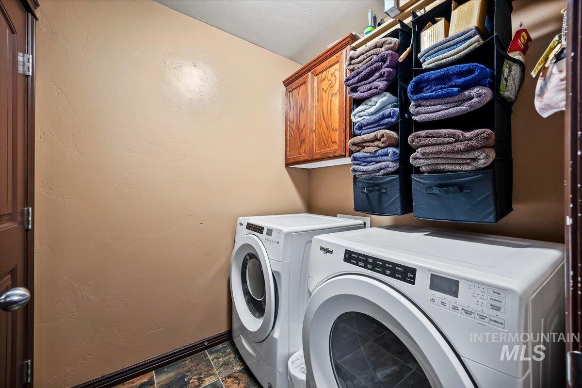 615 Garnet St. Property Photo 23