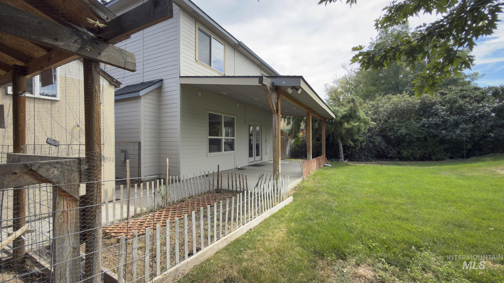 2301 N Swainson Ave Property Photo 41