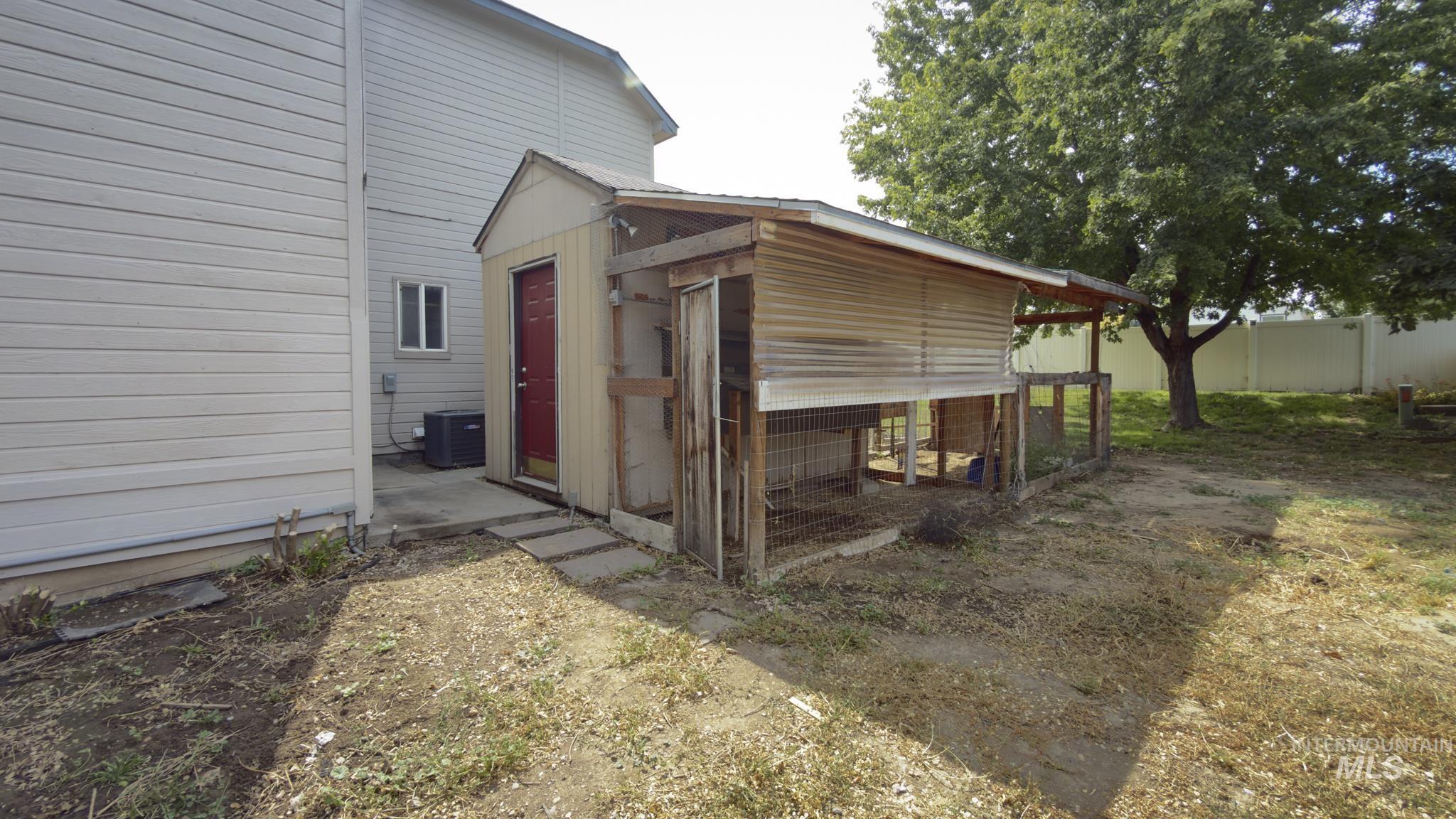 2301 N Swainson Ave Property Photo 43