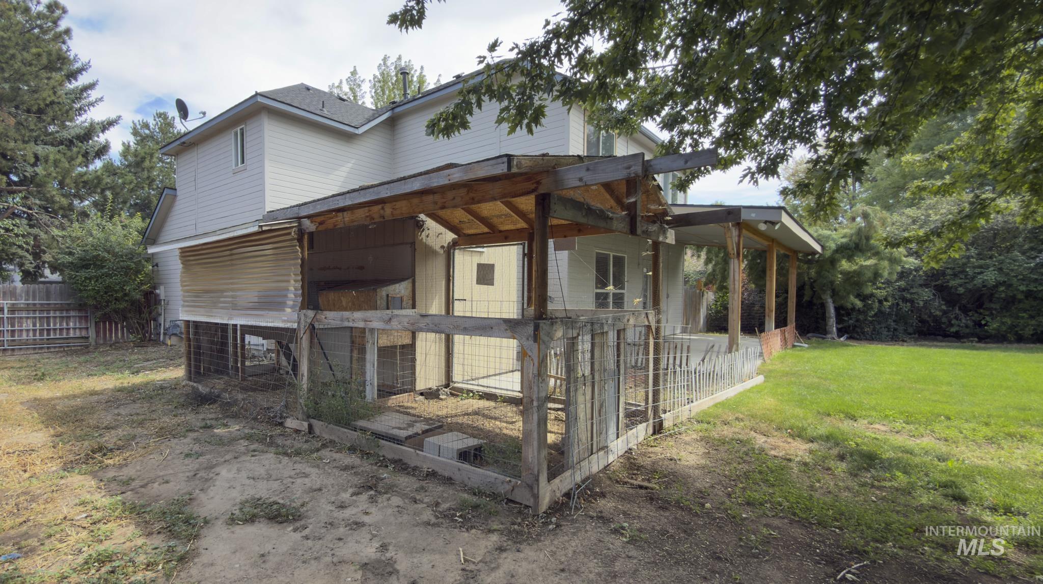 2301 N Swainson Ave Property Photo 44