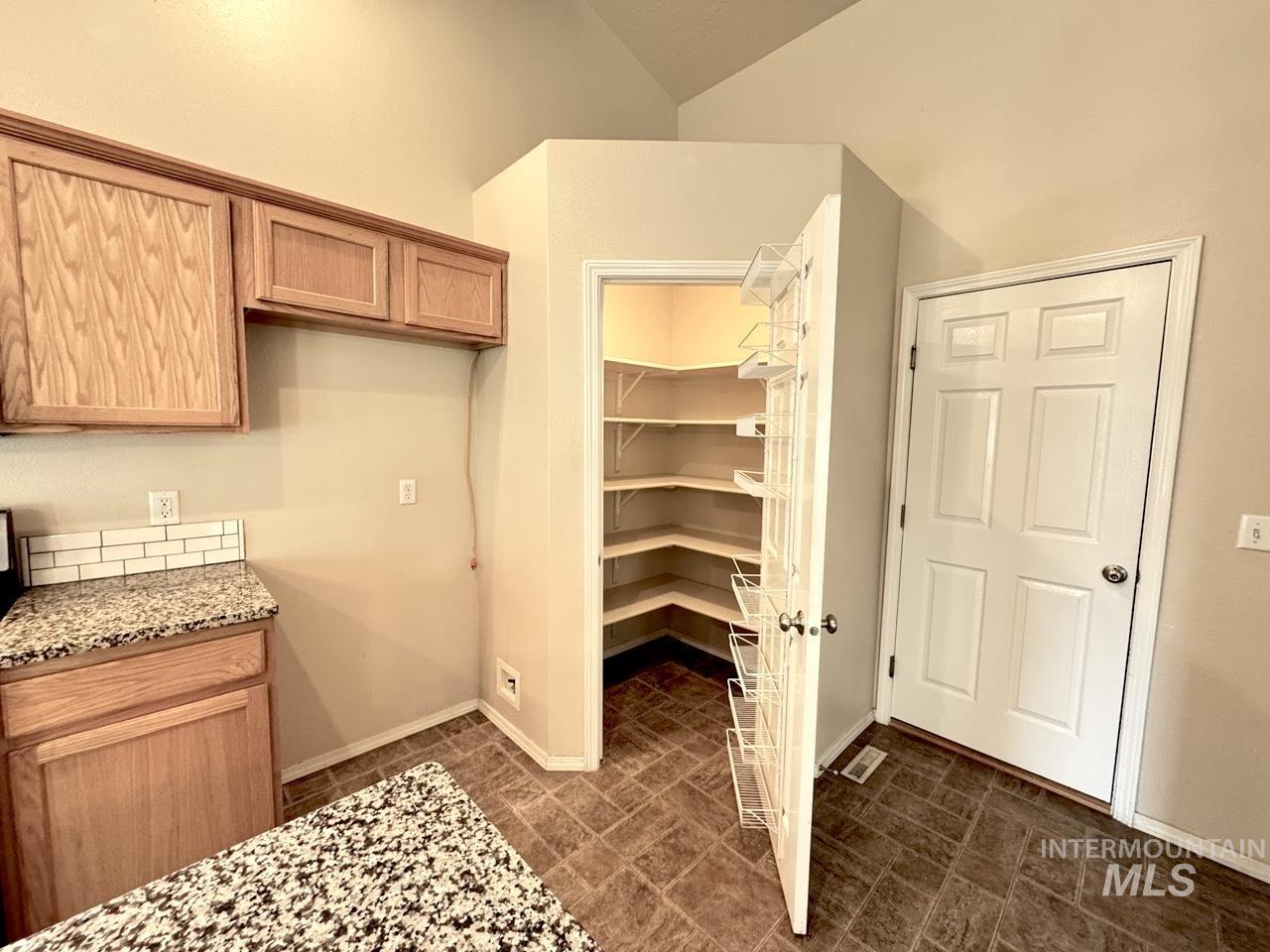 2237 W Lake Pointe Ct Property Photo 12