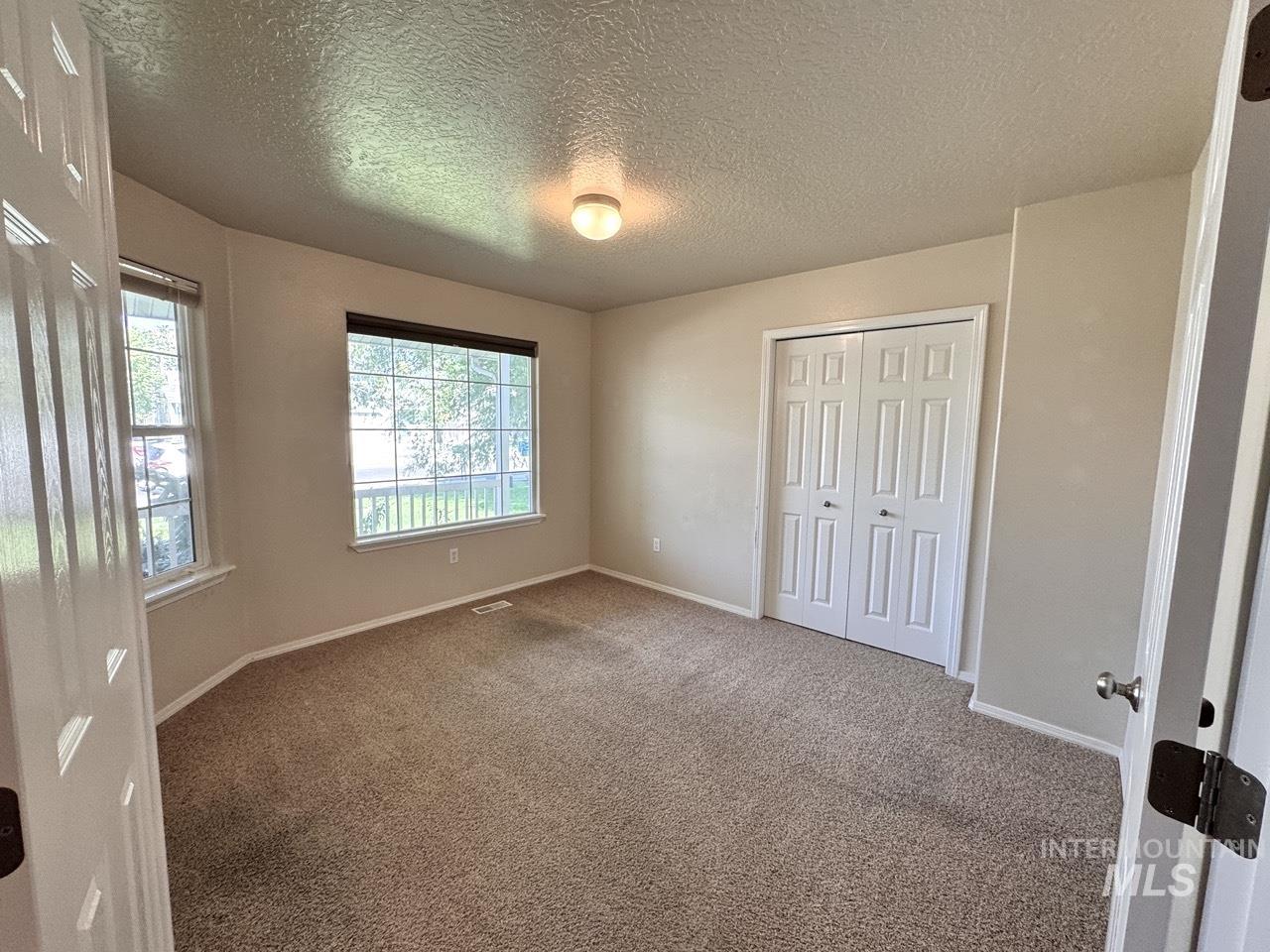 2237 W Lake Pointe Ct Property Photo 14