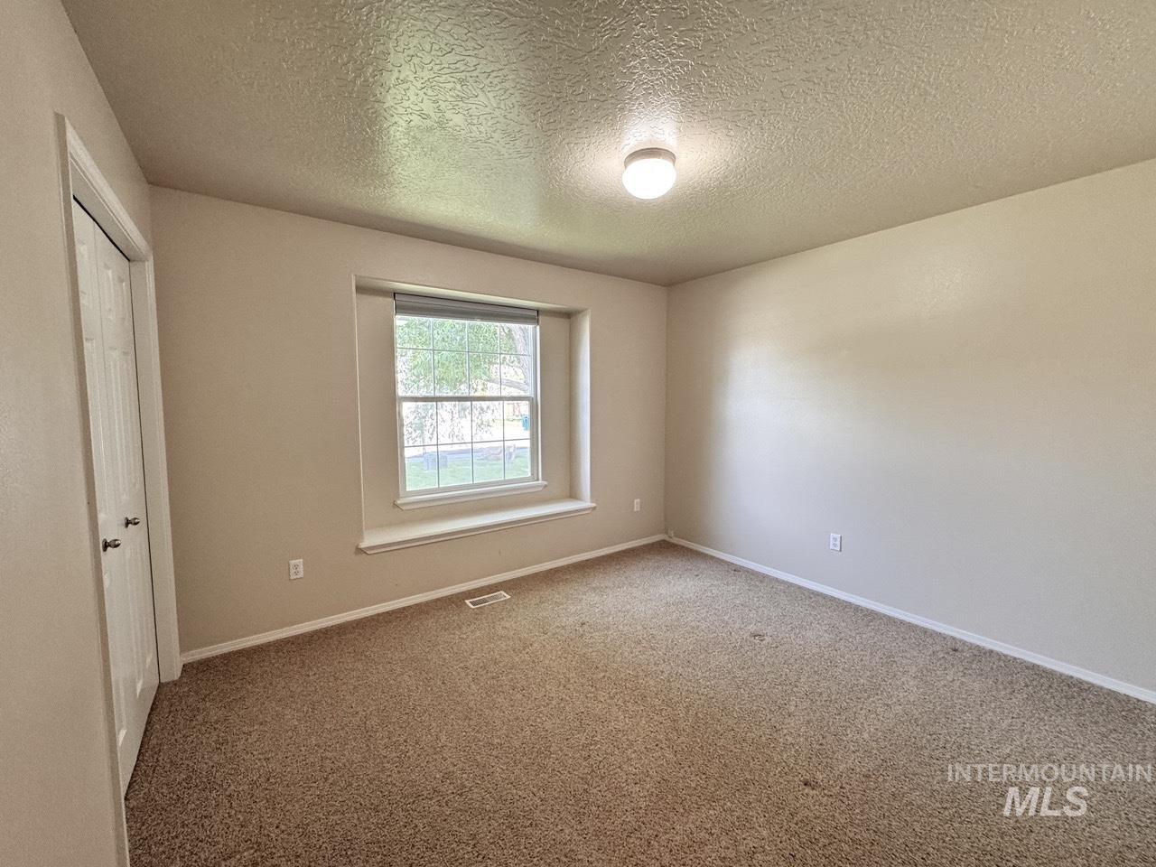 2237 W Lake Pointe Ct Property Photo 16