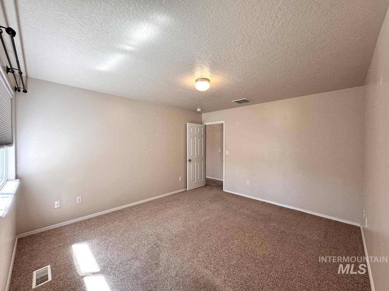 2237 W Lake Pointe Ct Property Photo 18