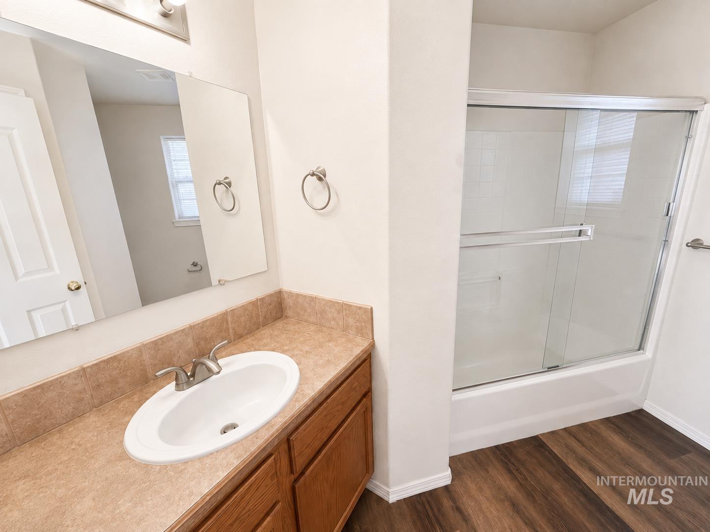 3200 Sherman Ct Property Photo 9