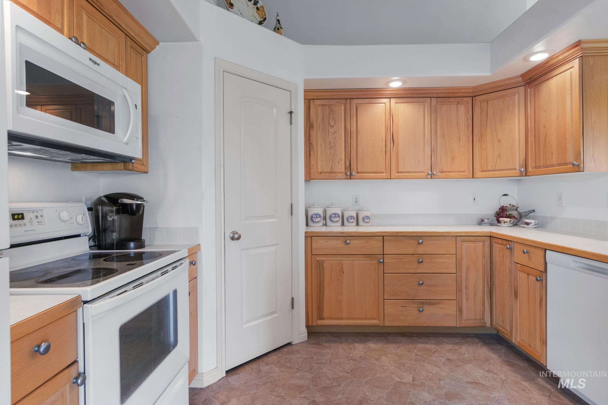 2150 W Stonefly Pl Property Photo 13