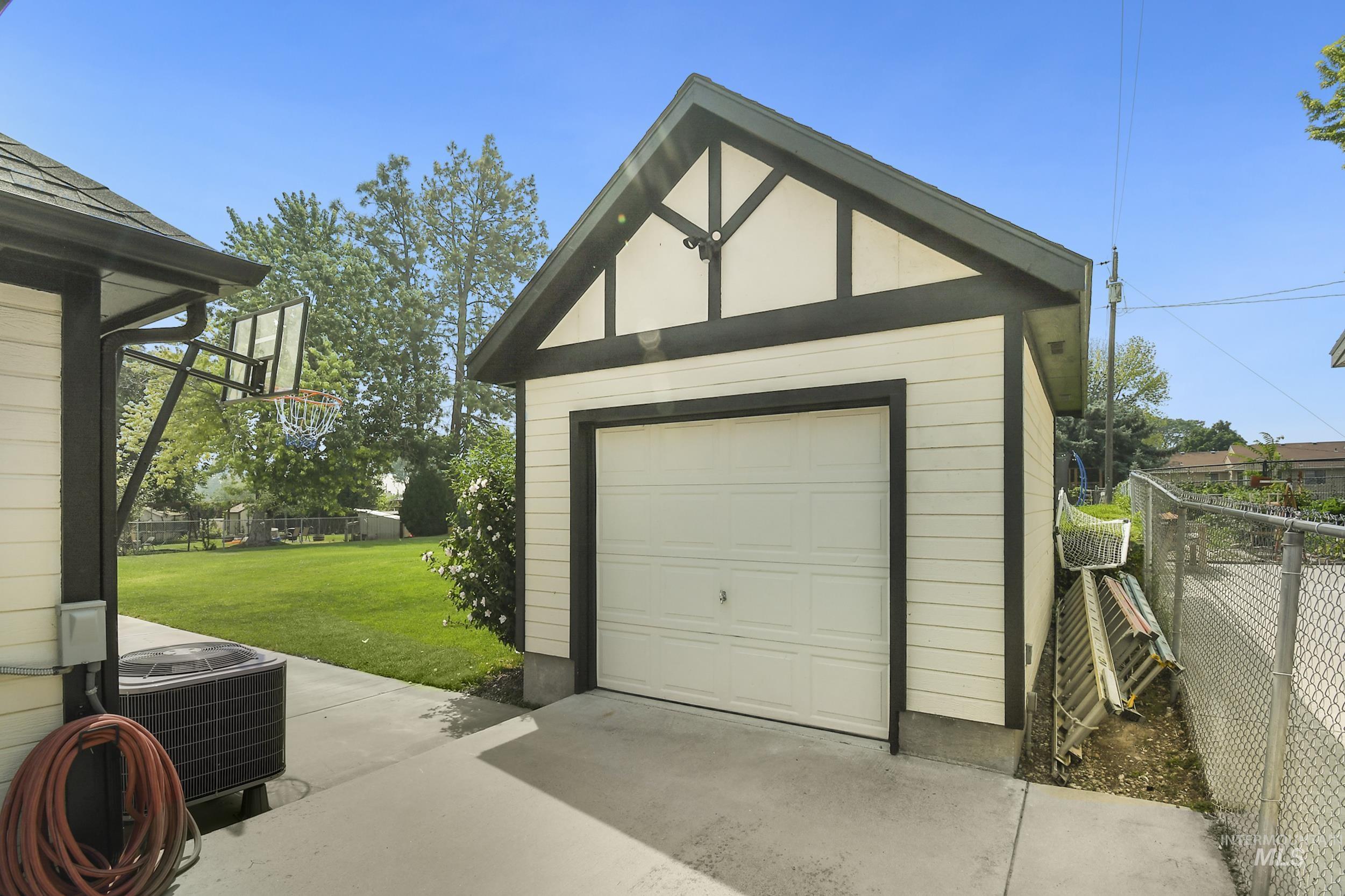 127 Ruth Lane Property Photo 41