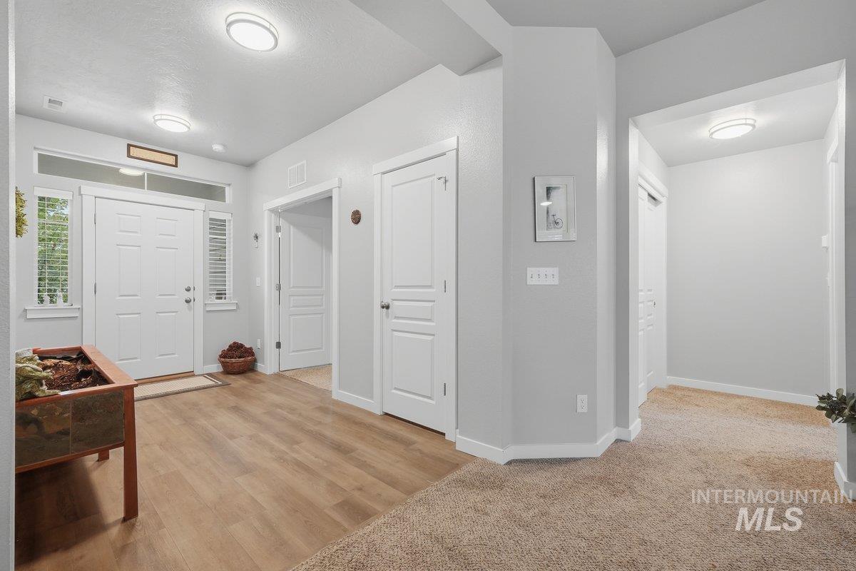 16736 N Fielding Way Property Photo 7