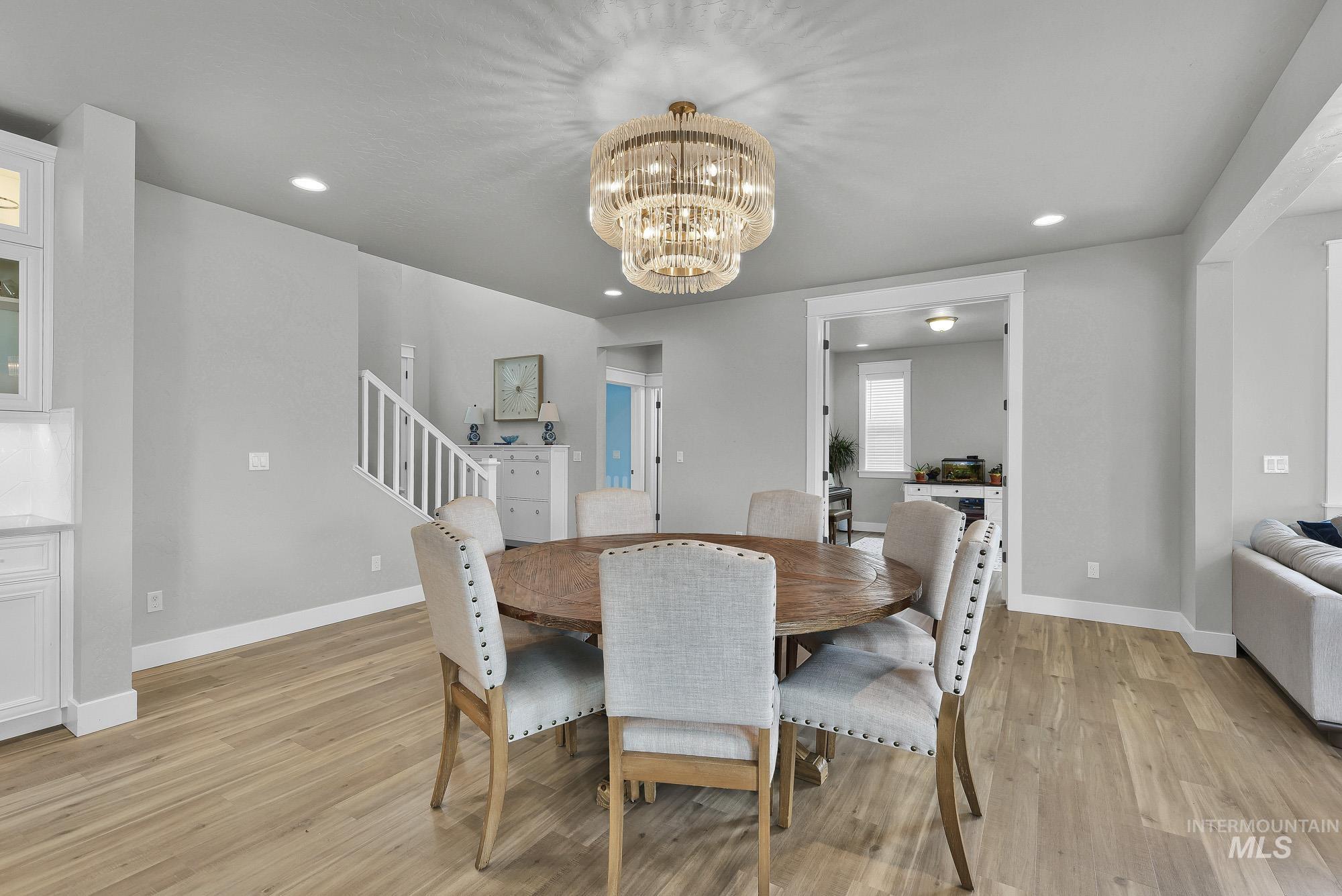 6082 E Canyon Crossing Dr. Property Photo 6