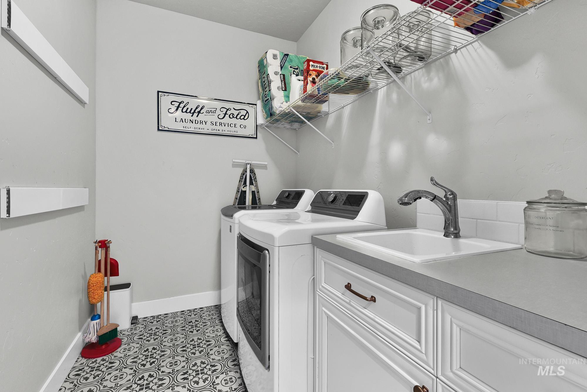 6082 E Canyon Crossing Dr. Property Photo 15