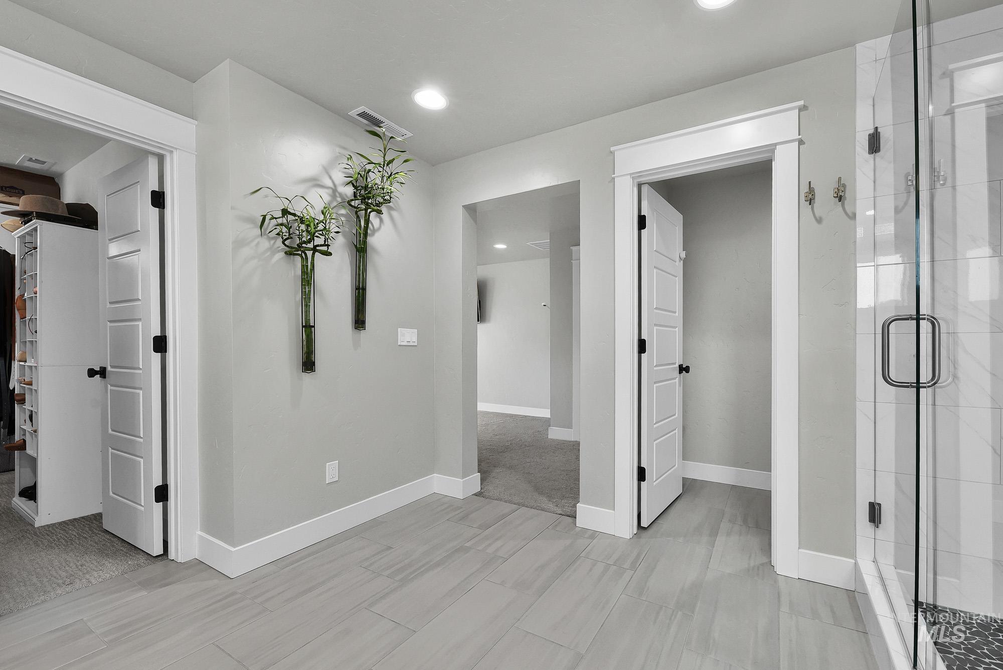 6082 E Canyon Crossing Dr. Property Photo 32