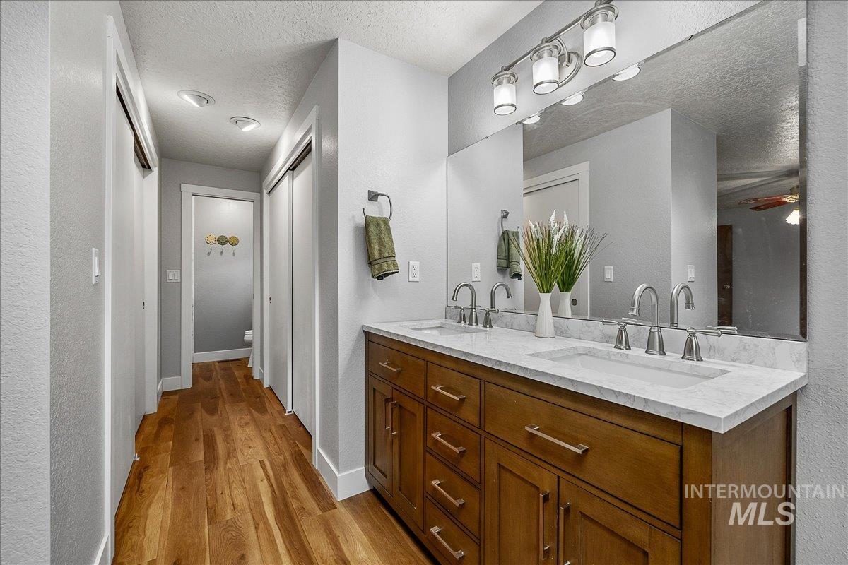 1890 N Incline Way Property Photo 23