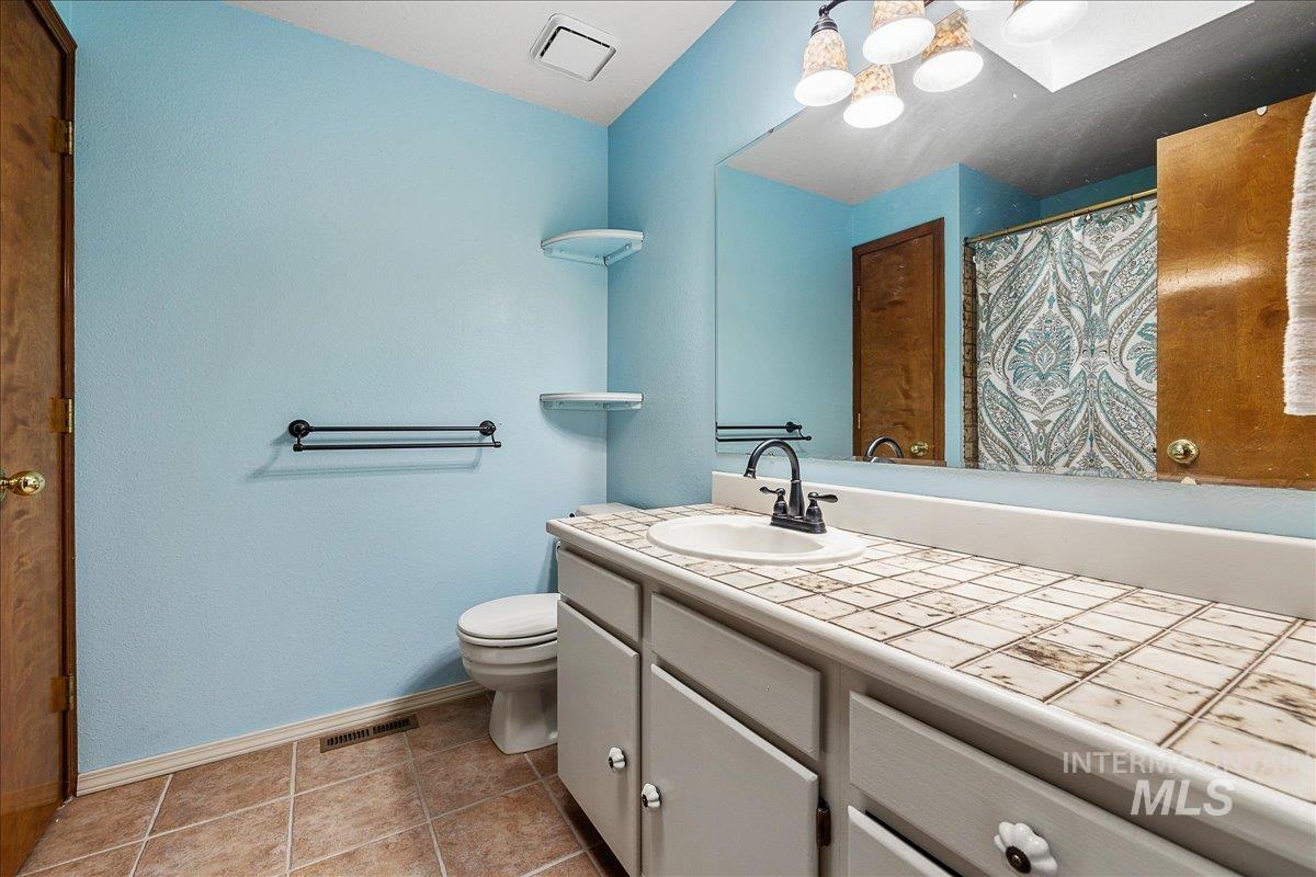 1890 N Incline Way Property Photo 30