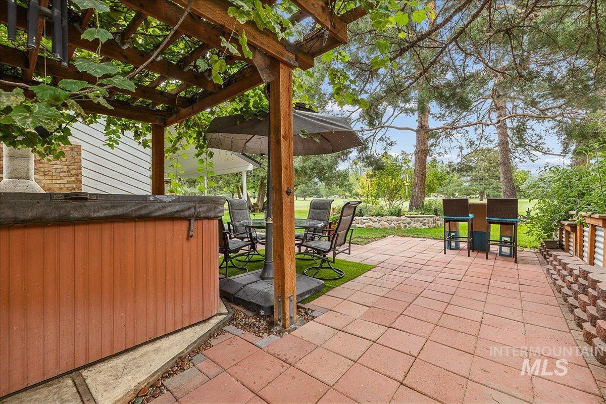 1890 N Incline Way Property Photo 38