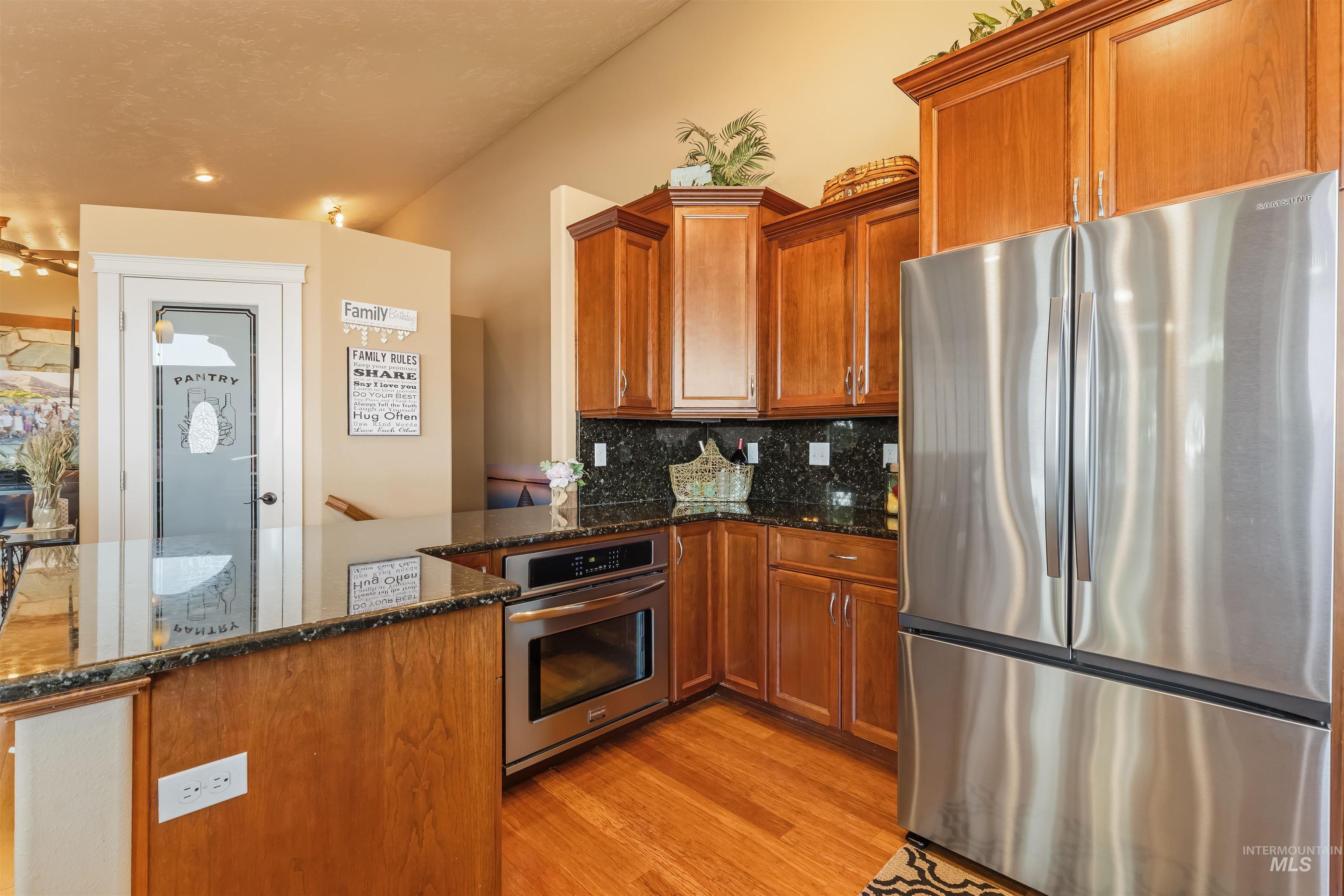 2953 Riverview Terrace Property Photo 6