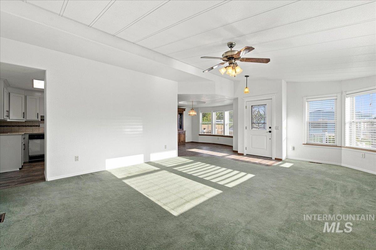 1907 W Flamingo Ave Property Photo 5