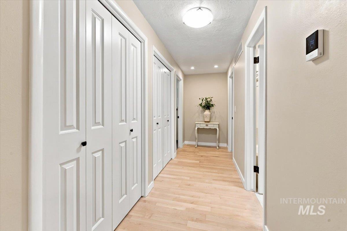 5203 N Sorrento Dr Property Photo 22