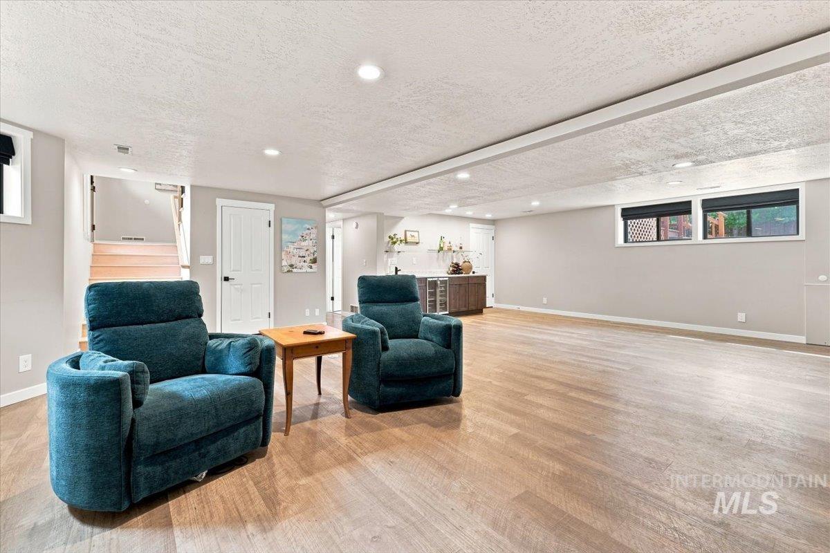 5203 N Sorrento Dr Property Photo 35