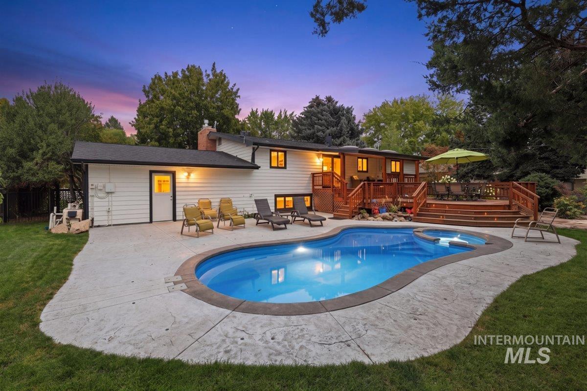 5203 N Sorrento Dr Property Photo 46