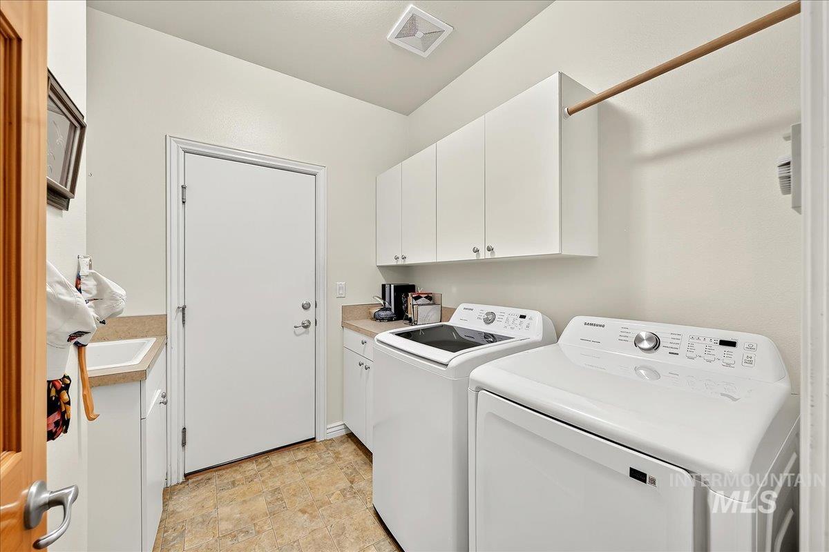 3454 S Shortleaf Ave. Property Photo 23