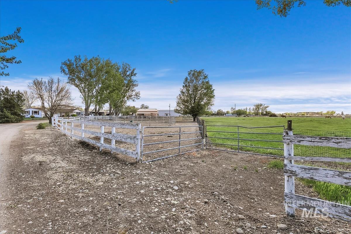 7590 Elko Lane Property Photo 2