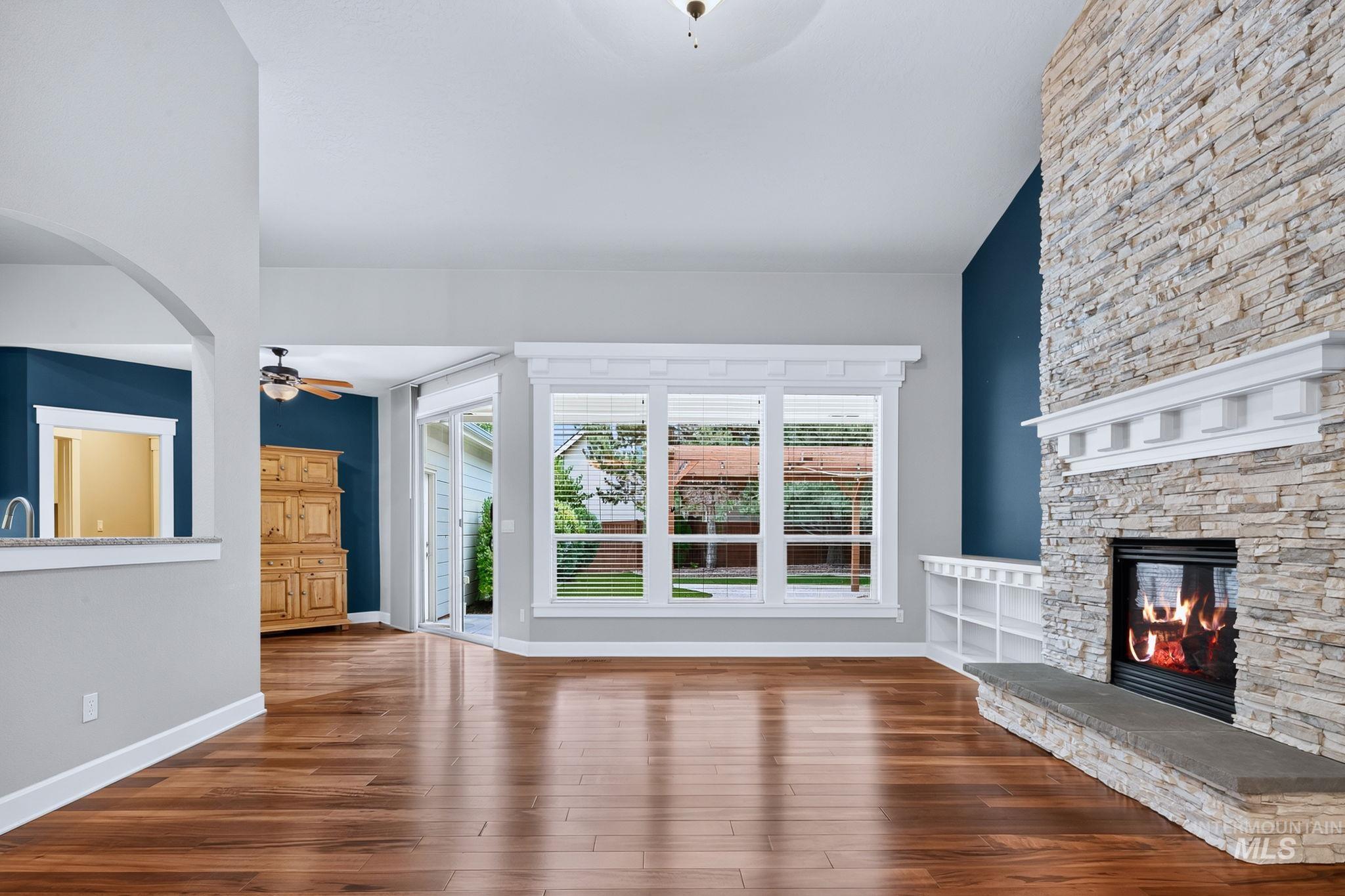 3660 N Colbourne Way Property Photo 5