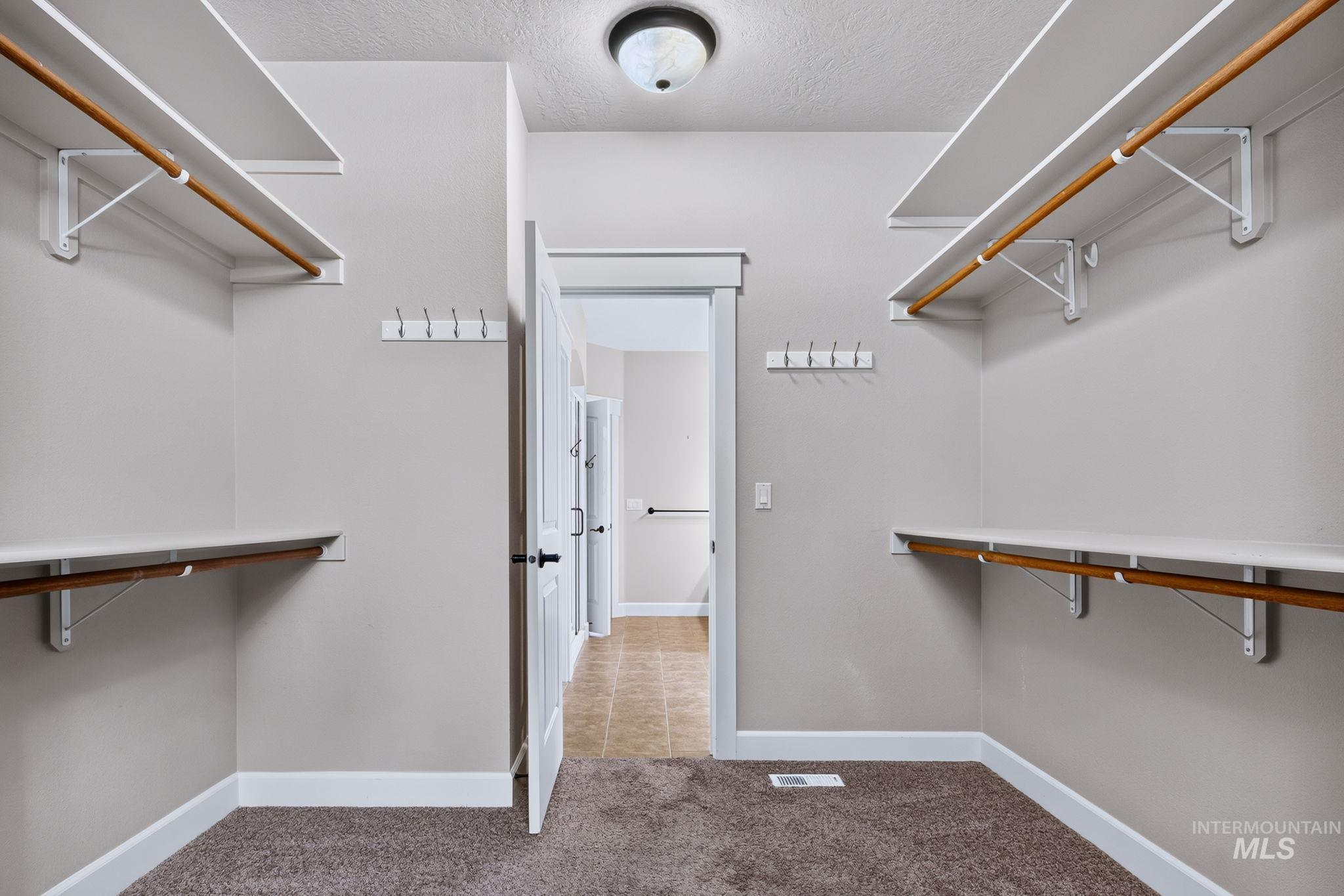 3660 N Colbourne Way Property Photo 30