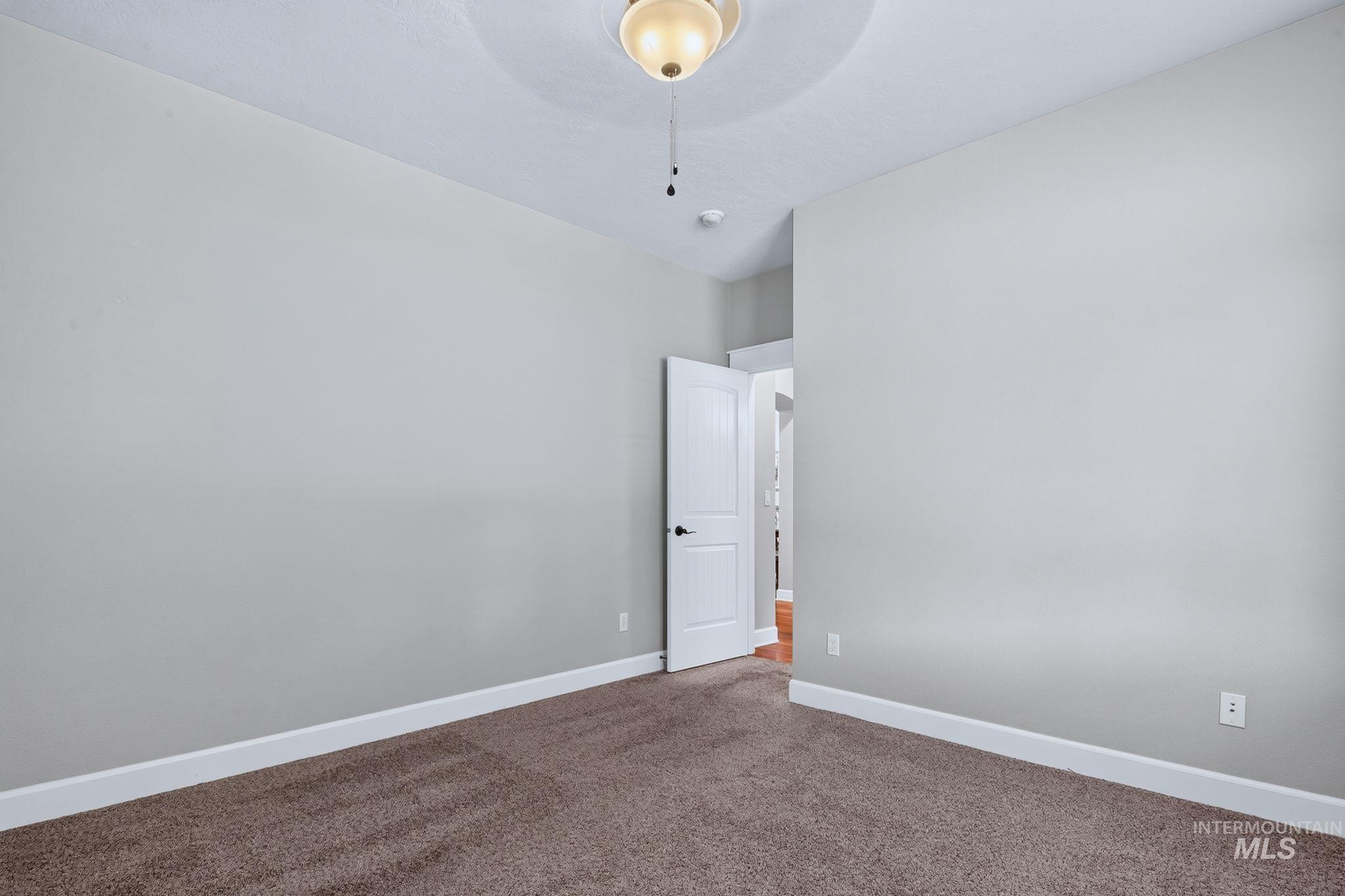 3660 N Colbourne Way Property Photo 36