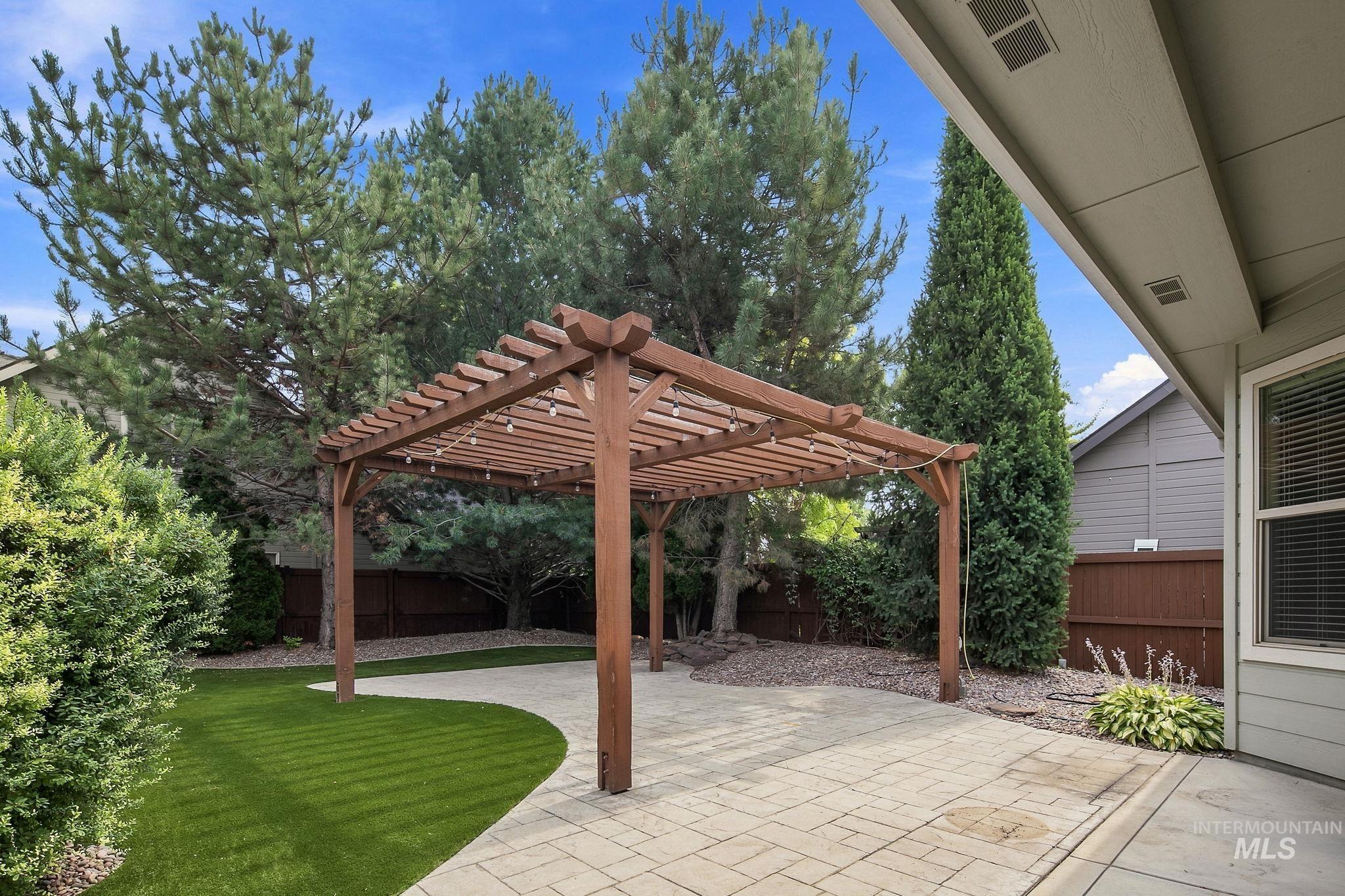 3660 N Colbourne Way Property Photo 39