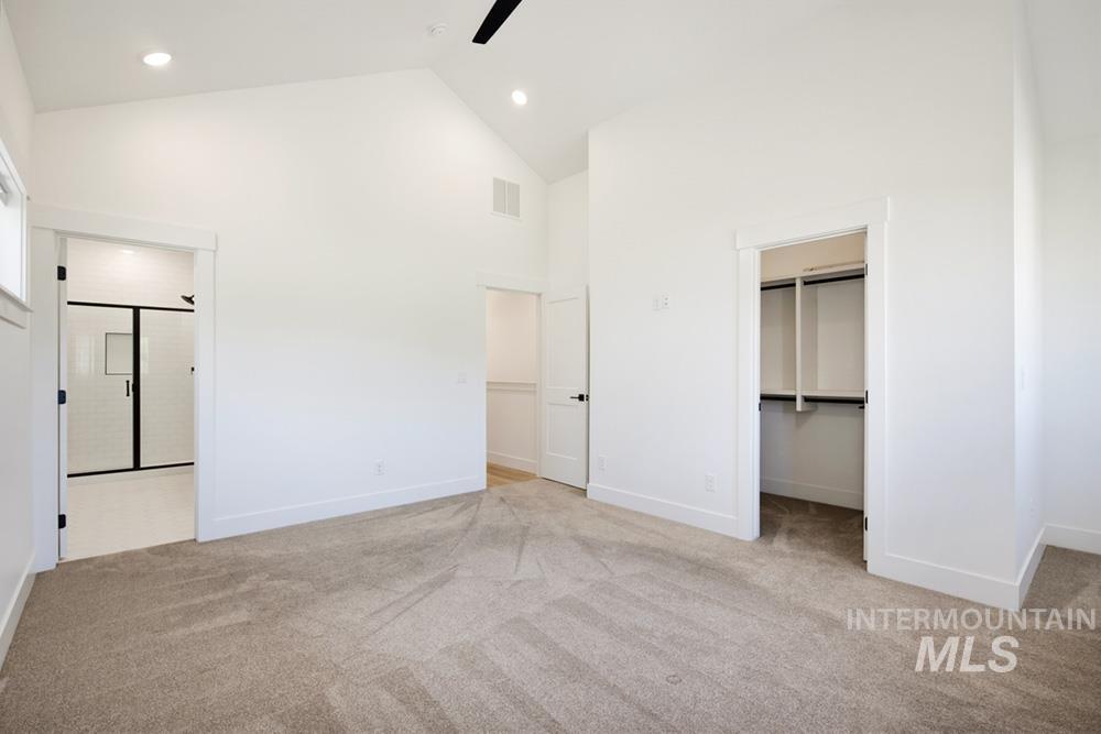 237 W Highland St Property Photo 8