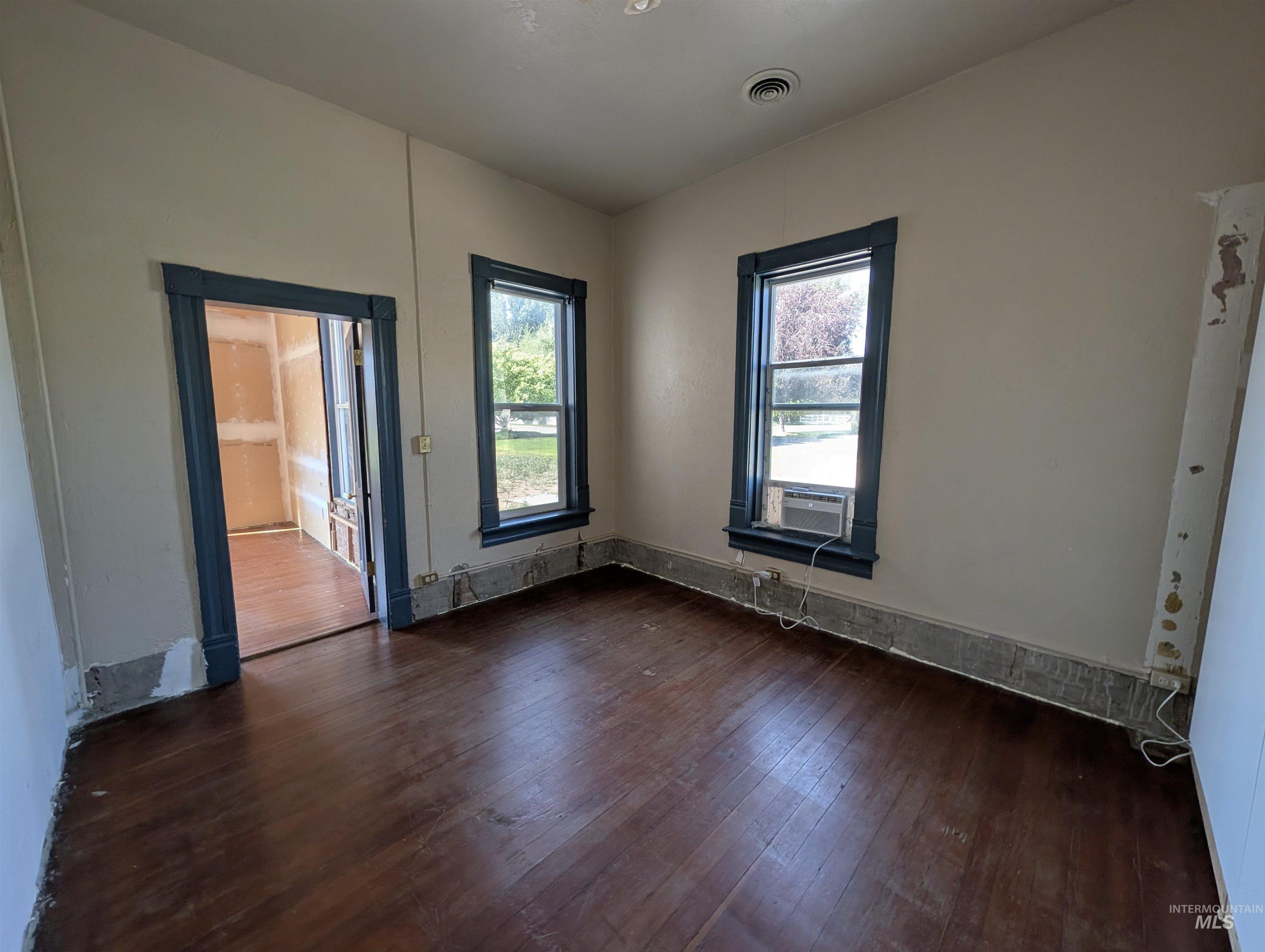 4949 E 41 N Property Photo 10