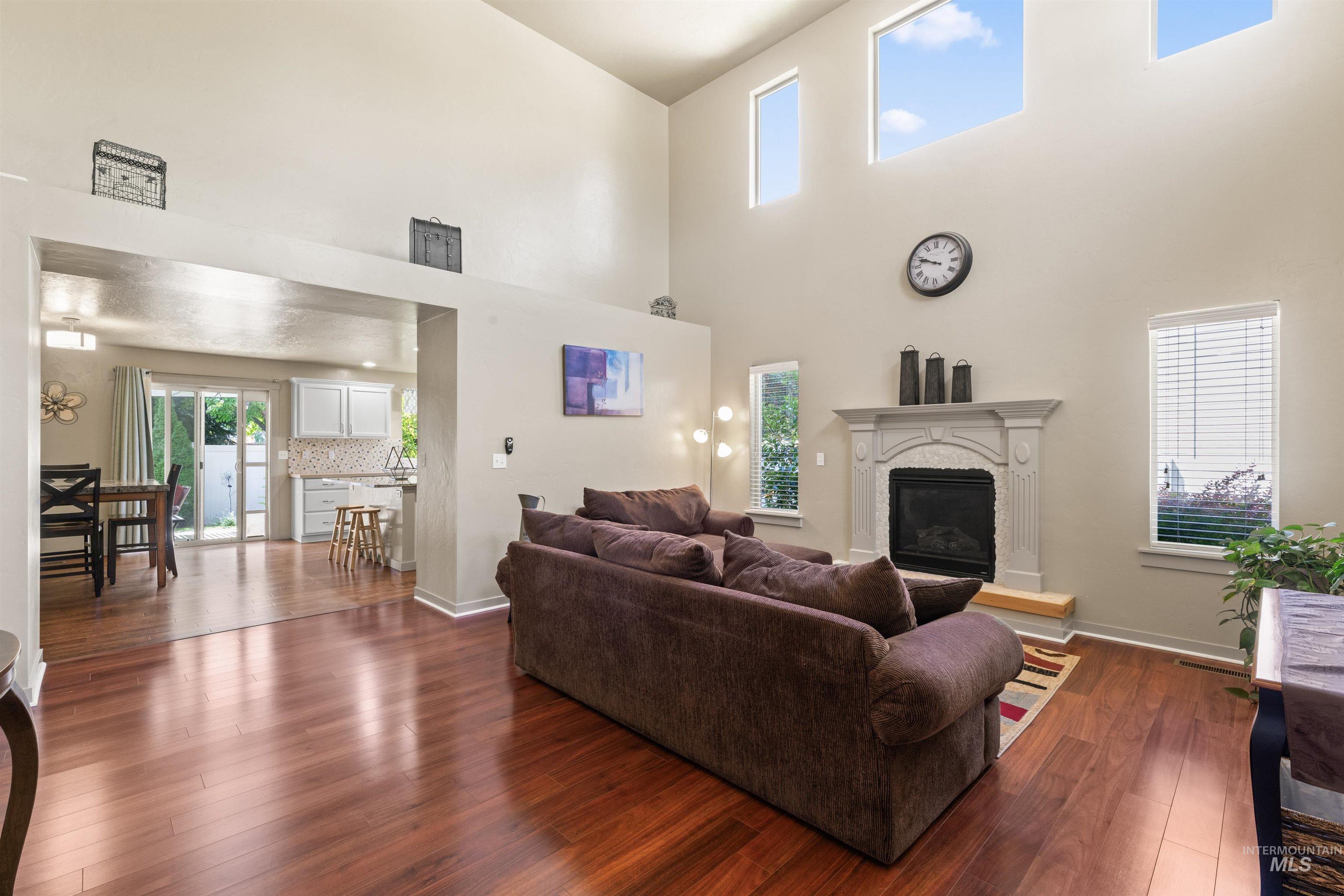 4521 W Quaker Ridge Drive Property Photo 12