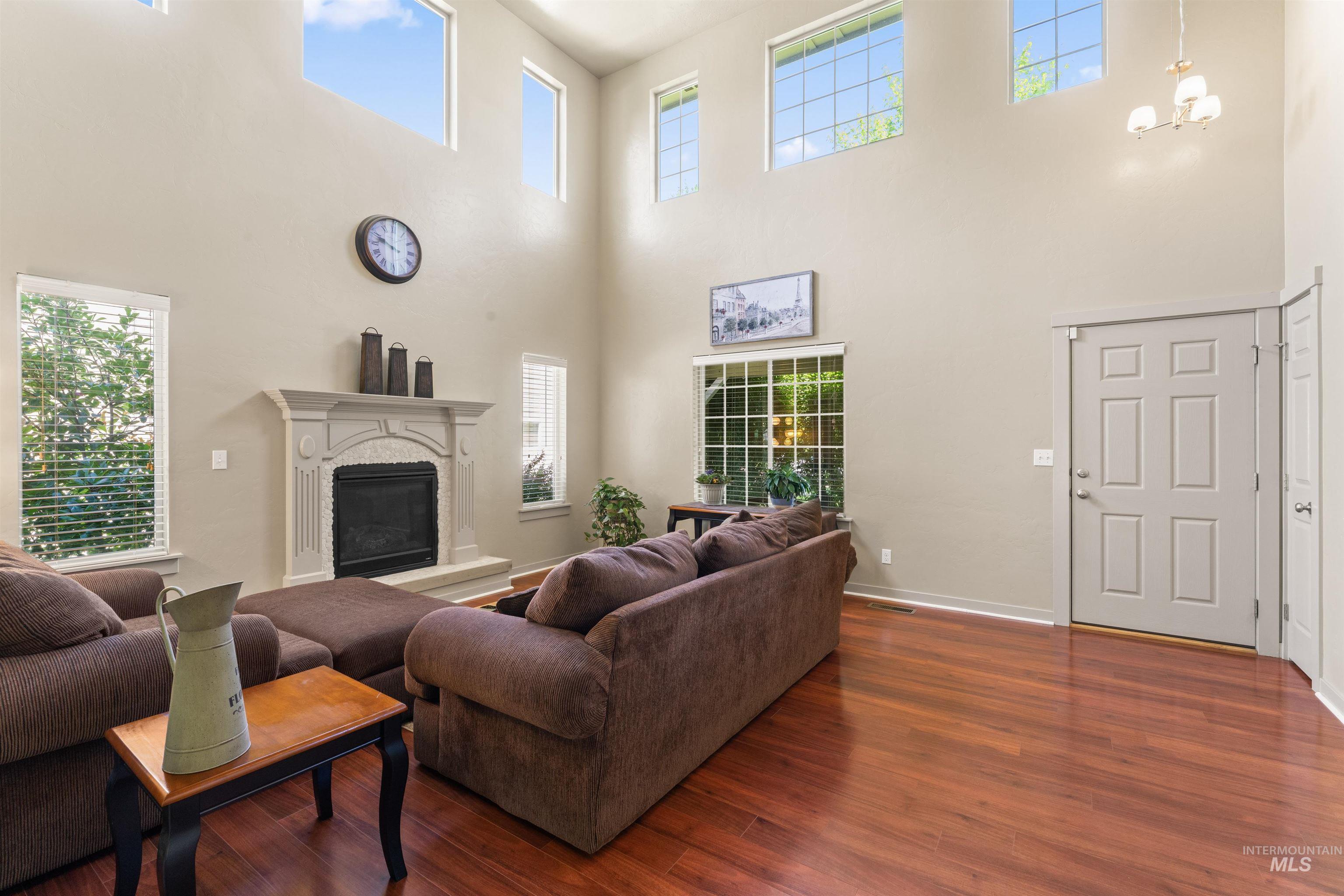 4521 W Quaker Ridge Drive Property Photo 13