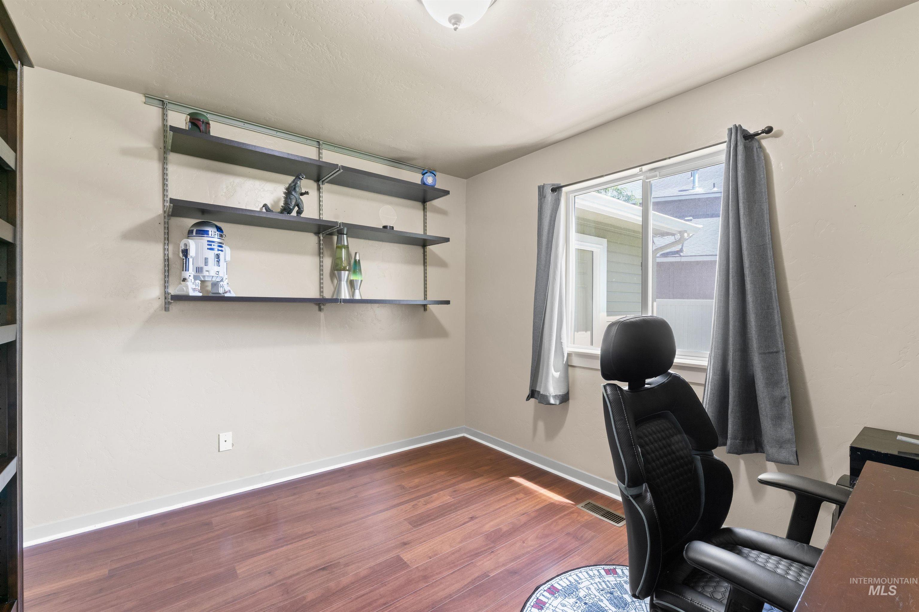 4521 W Quaker Ridge Drive Property Photo 15