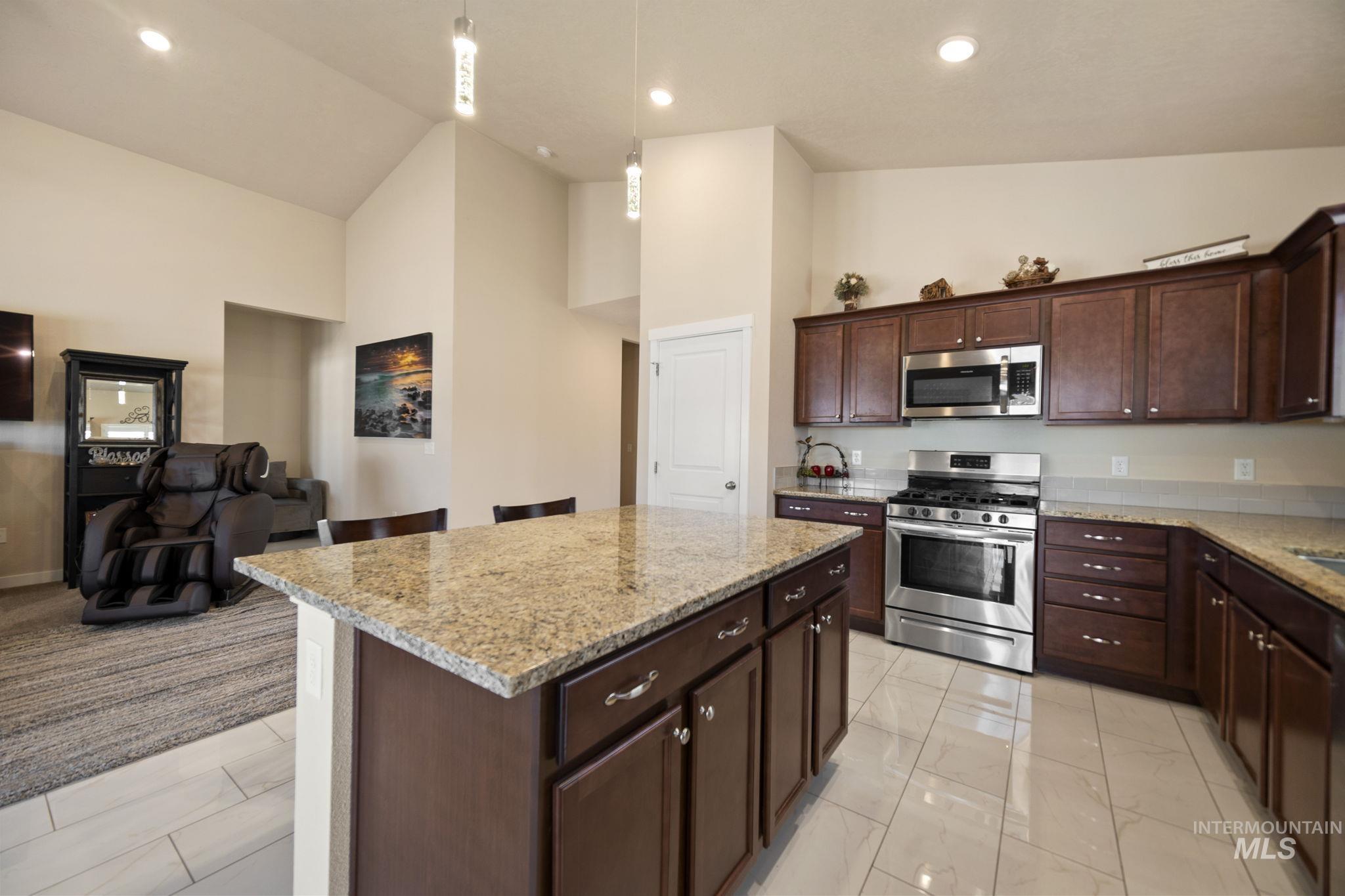 16911 N Cornwallis Way Property Photo 8